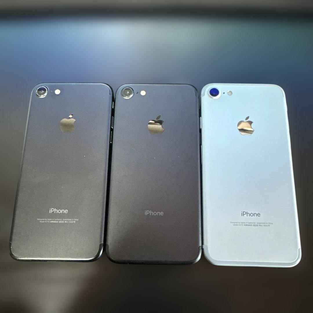 中古品 iphone7 3台 32GB wi-fi確認済み