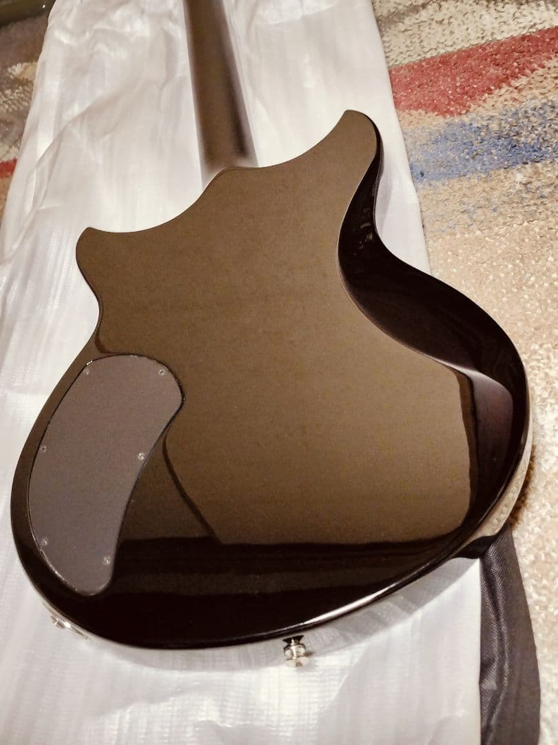 新品YAMAHA REVSTAR ELEMENTS RSE20 BLエレキギター