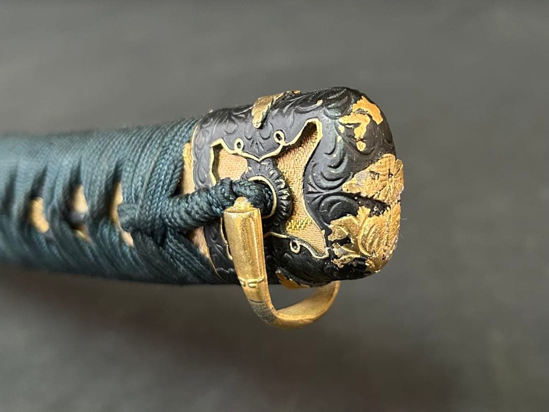 金梨子地花菱散糸巻太刀拵え 模造刀 陣太刀