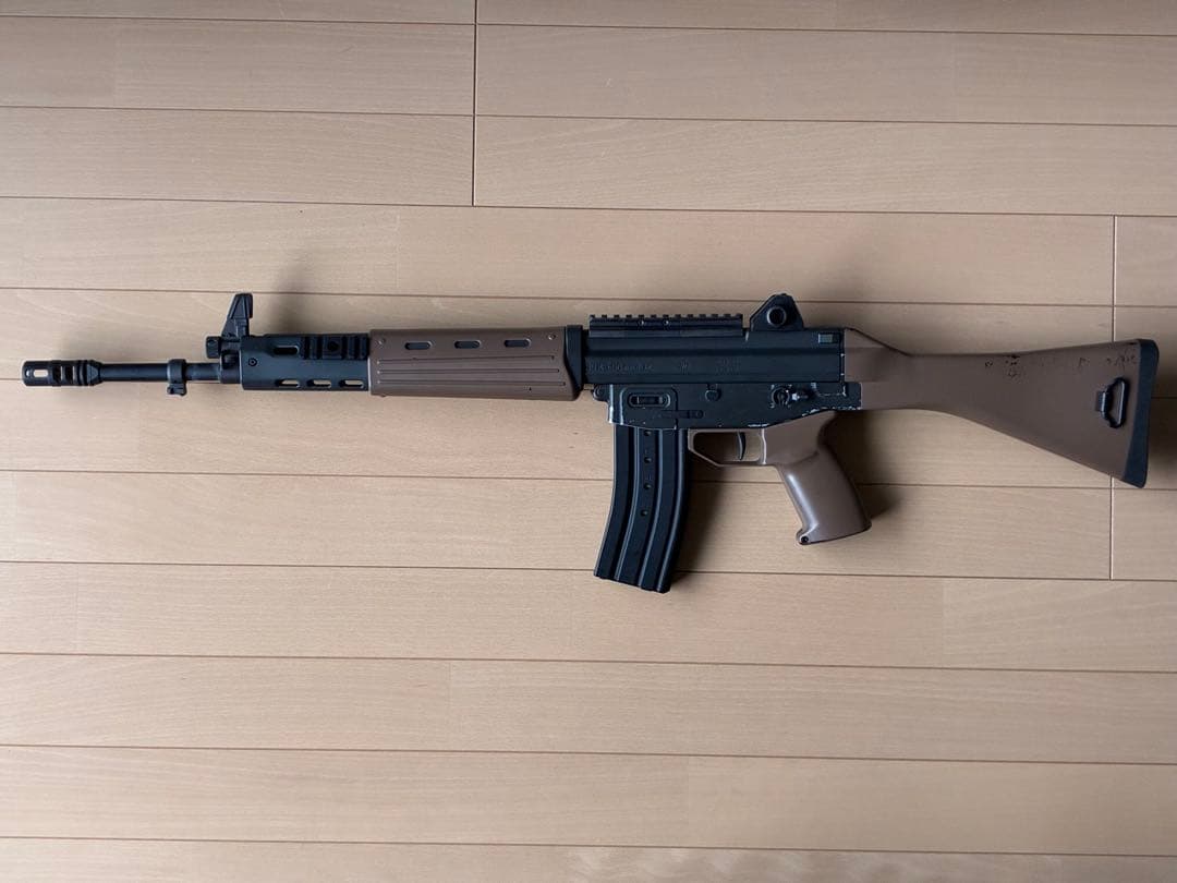 【週末のみ値下げ】マルイ８９式小銃固定銃床　ＳＴＤ電動ガン おまけつき