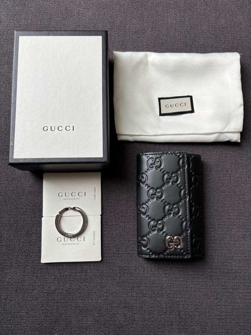GUCCI ブラックレザー GGキーケース　GUCCIキーケース