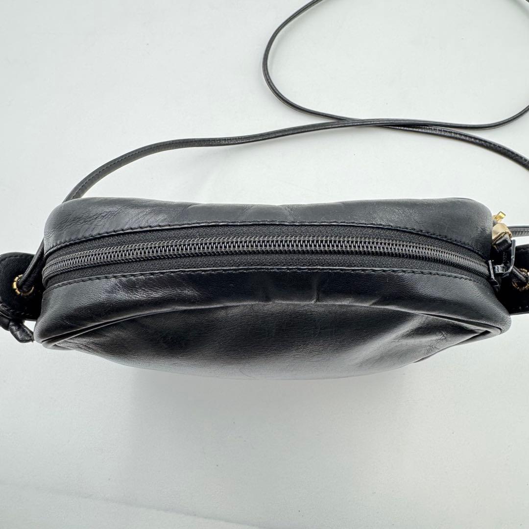 LOEWE ショルダーバッグ　ブラック　レザー　アナグラム　ヴィンテージ