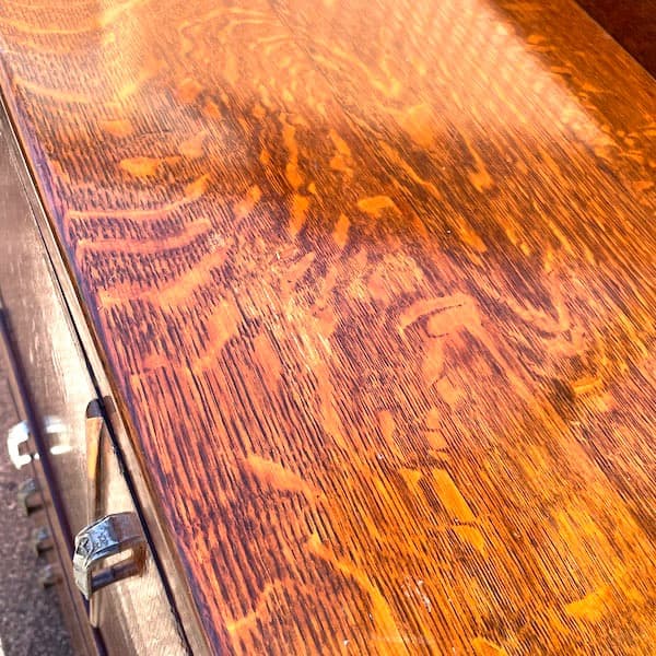 イギリスアンティーク　4段チェスト　キャビネット　サイドボード