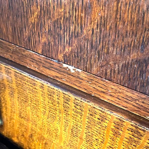 イギリスアンティーク　4段チェスト　キャビネット　サイドボード