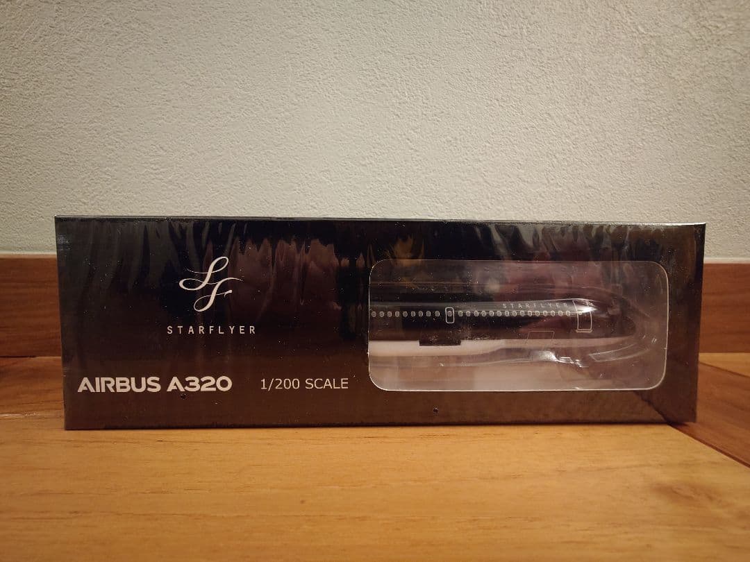 スターフライヤー 1/200モデルプレーン（JA27MC）②