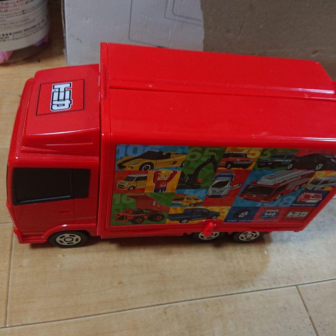 トミカトラック