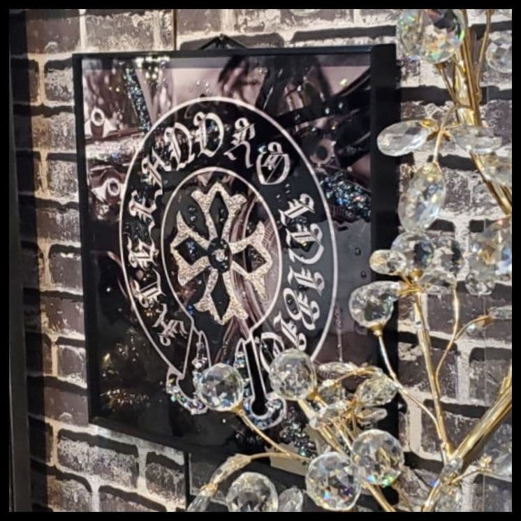 輸入雑貨　天然水晶石　クリスタルアート　ハーツダビッド　ブラックフレーム