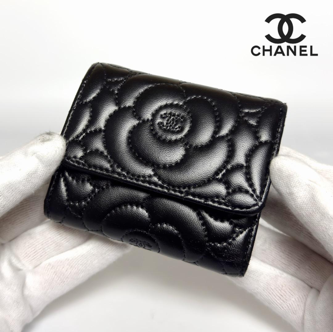 正規品　美品　CHANEL シャネル　カメリア　エンボス　Wホック　三つ折り財布