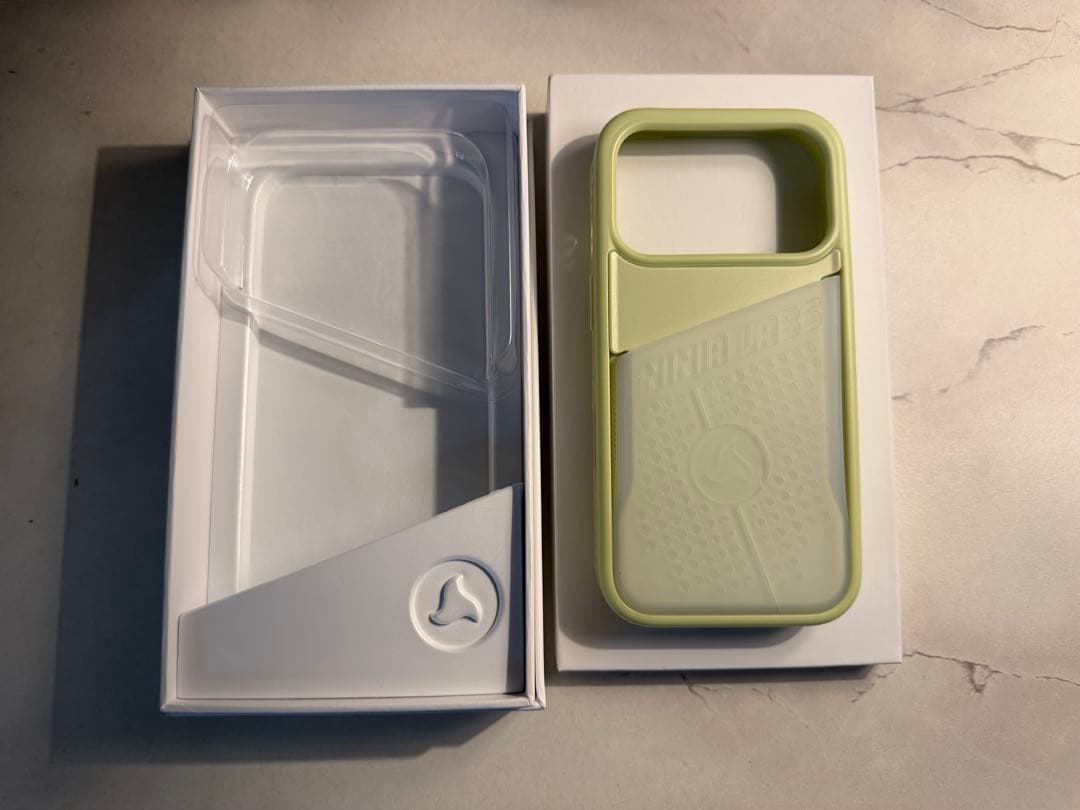 ニンジャラボ FLEXPOUCH ライトグリーン クリア(抹茶) 17Pro用