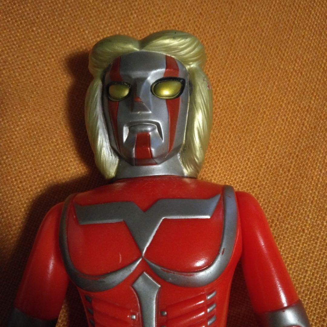 ソフビタカトク、メガロマン