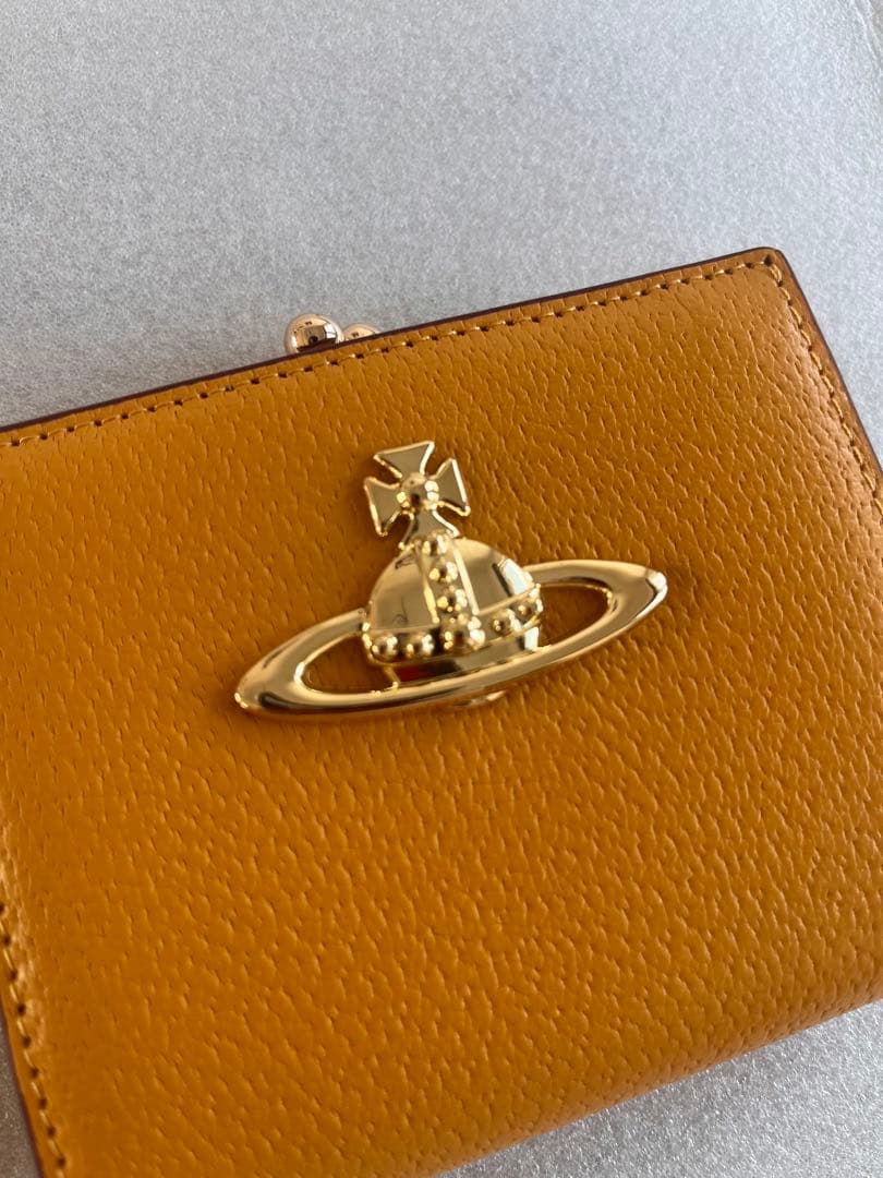 新品未使用品 Vivienne Westwood 二つ折り財布 イエロー