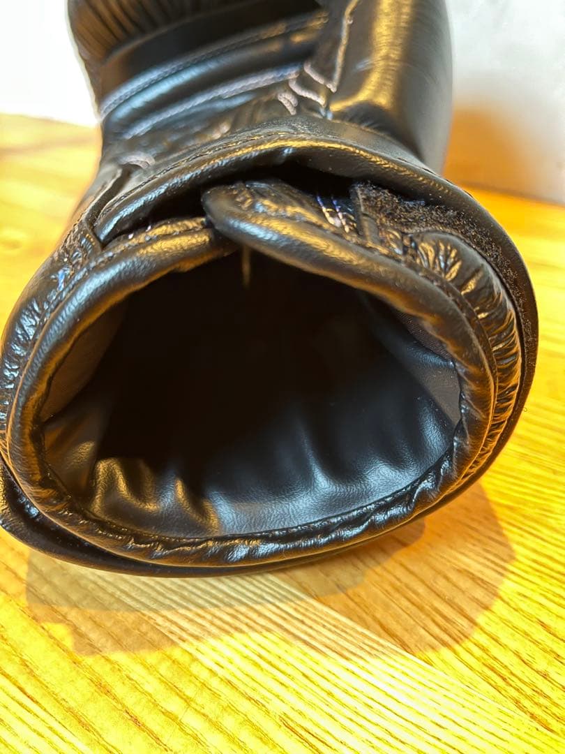 未使用品　新品13800円　WINDY ボクシンググローブ 黒 14オンス