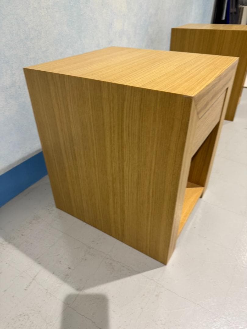 【美品】ナイトテーブル １　ＤＭ－ＧＦ００７（小）