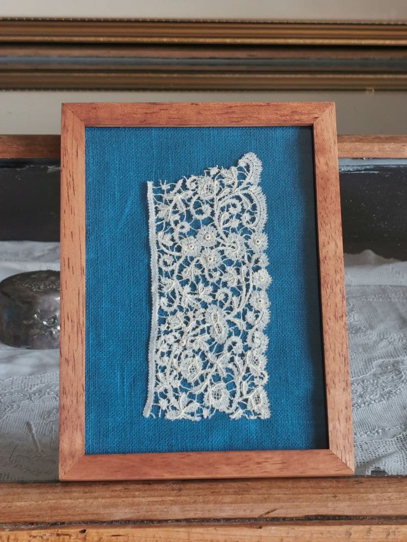 アンティークベルギー ロザリンペルレ 薔薇と小花のレース ニードル刺繍 額装品