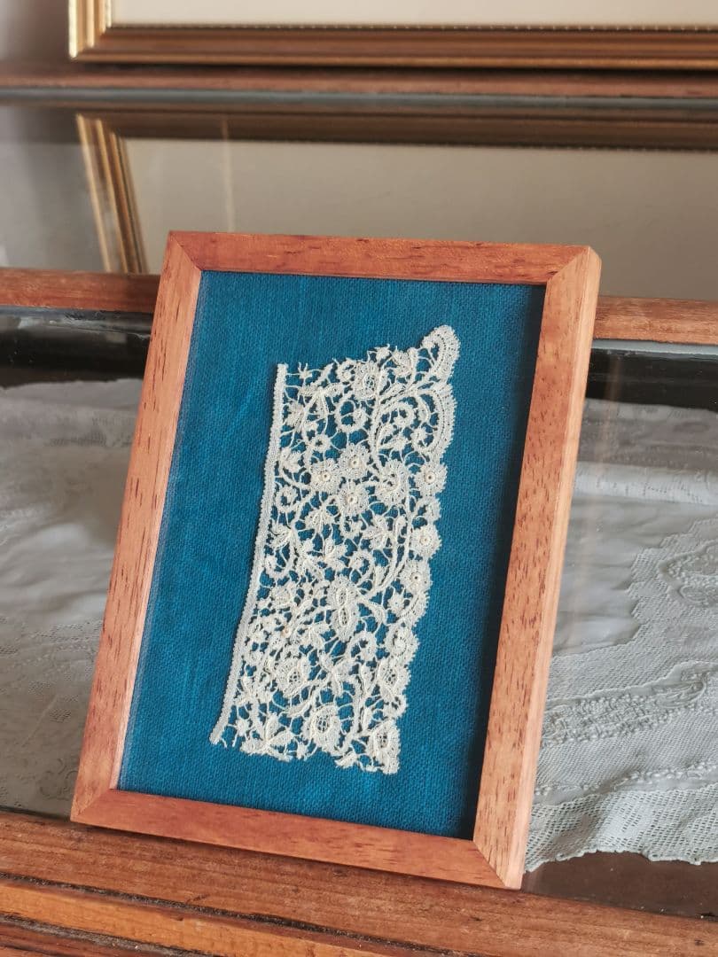 アンティークベルギー ロザリンペルレ 薔薇と小花のレース ニードル刺繍 額装品