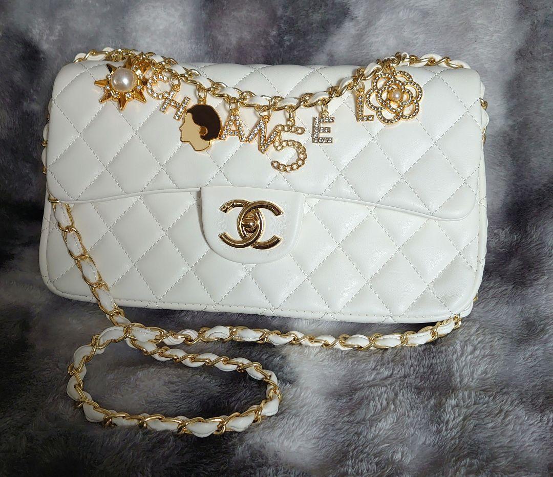 【美品】CHANEL ノベルティホワイトキルティングバッグ