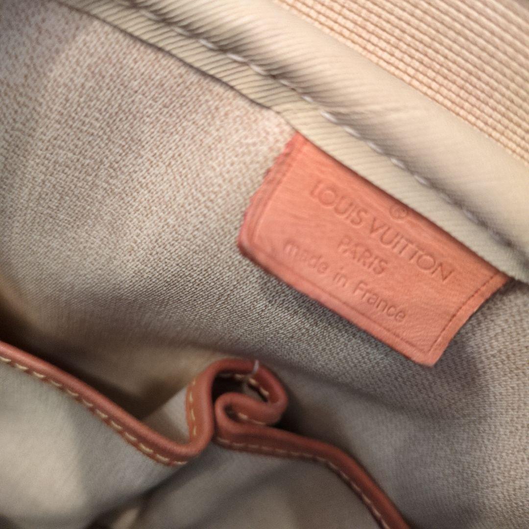 こむぎ　Louis Vuitton