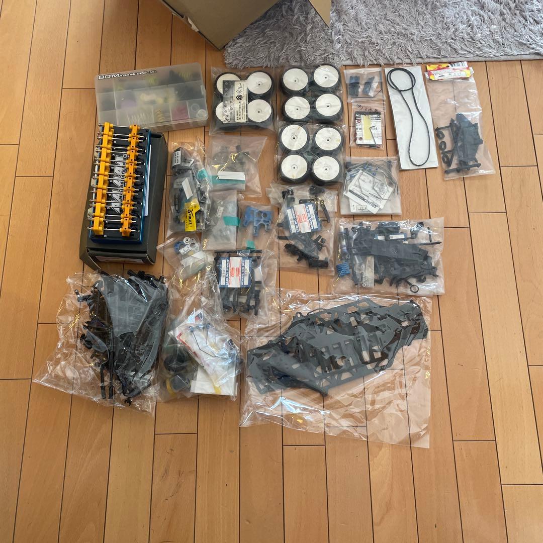 ヨコモ　京商　バギー　ラジコンパーツ　バギーホイール　シャーシ