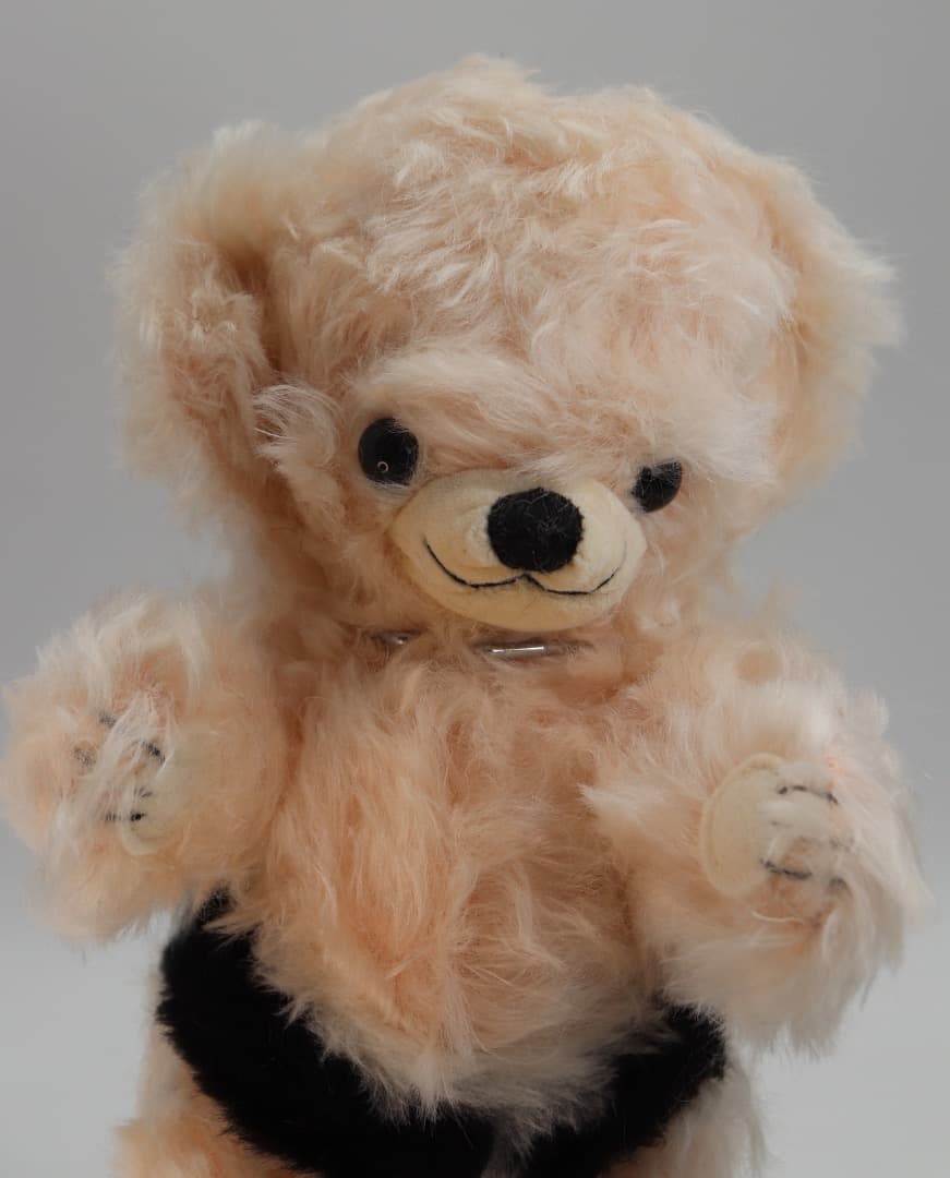 チーキー・カウ2009年度干支 牛耳の被り物 日本限定 MERRYTHOUGHT