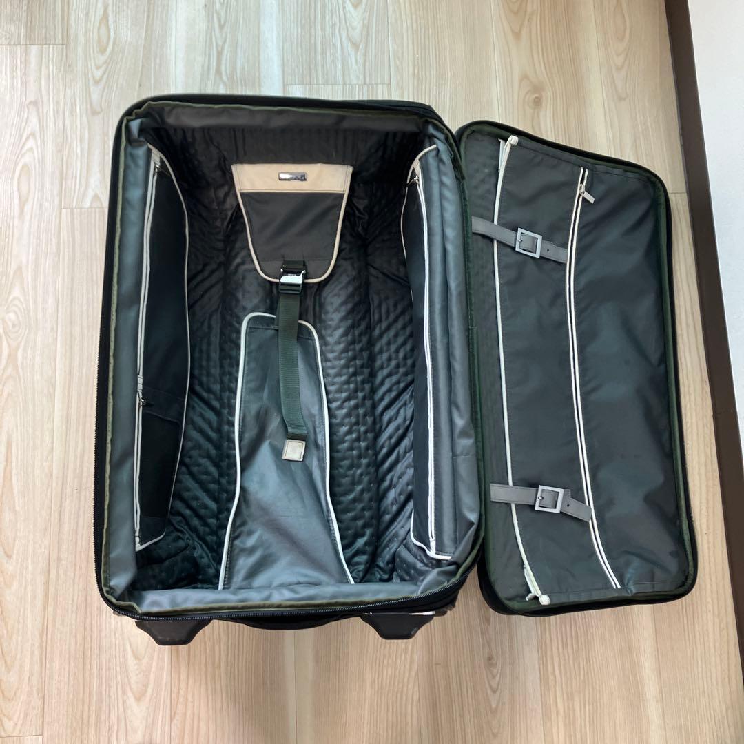 j*n様 TUMI 黒 ソフトキャリーケース　約50〜60L