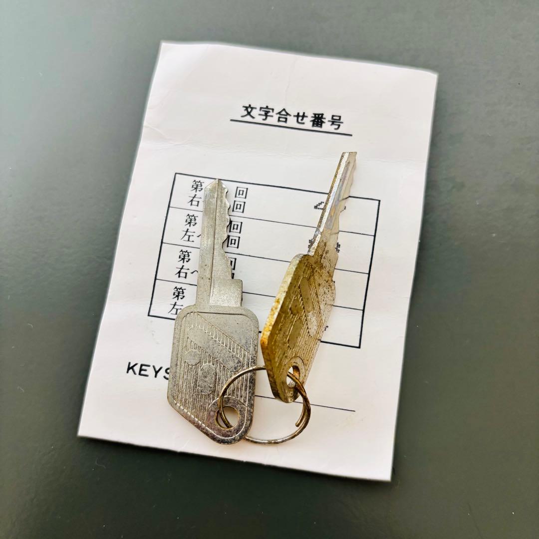 キング工業株式会社 とびら付き耐火庫　耐火金庫 セキュリティ日本製　送料込み