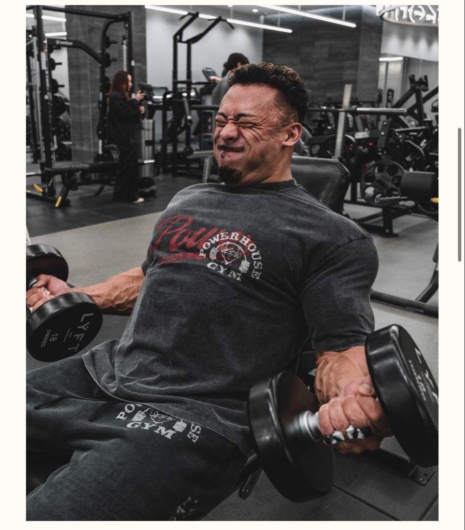 LYFT × POWER HOUSE GYMコラボTシャツ