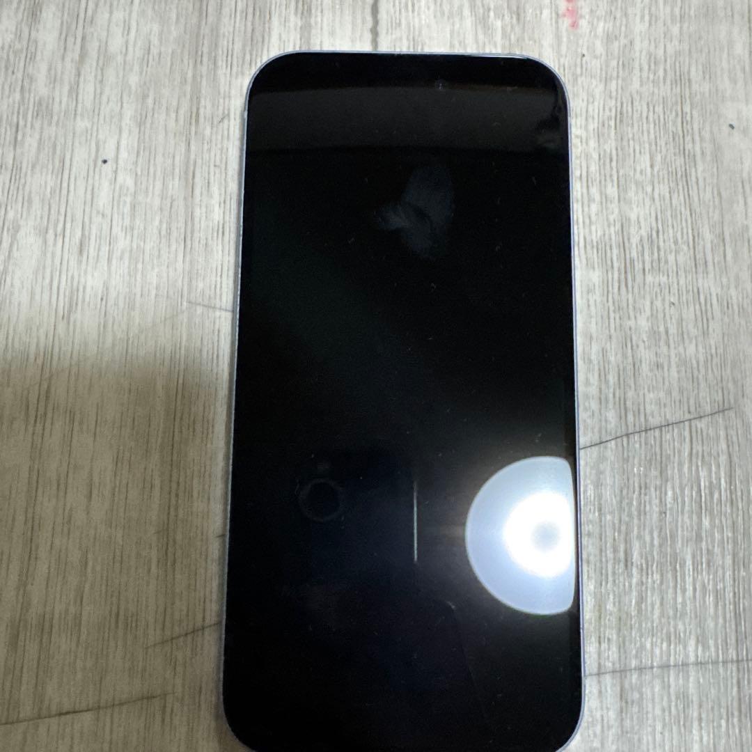 ち*う様 Apple iPhone 15 plus ホワイト 本体［ジャンク、海