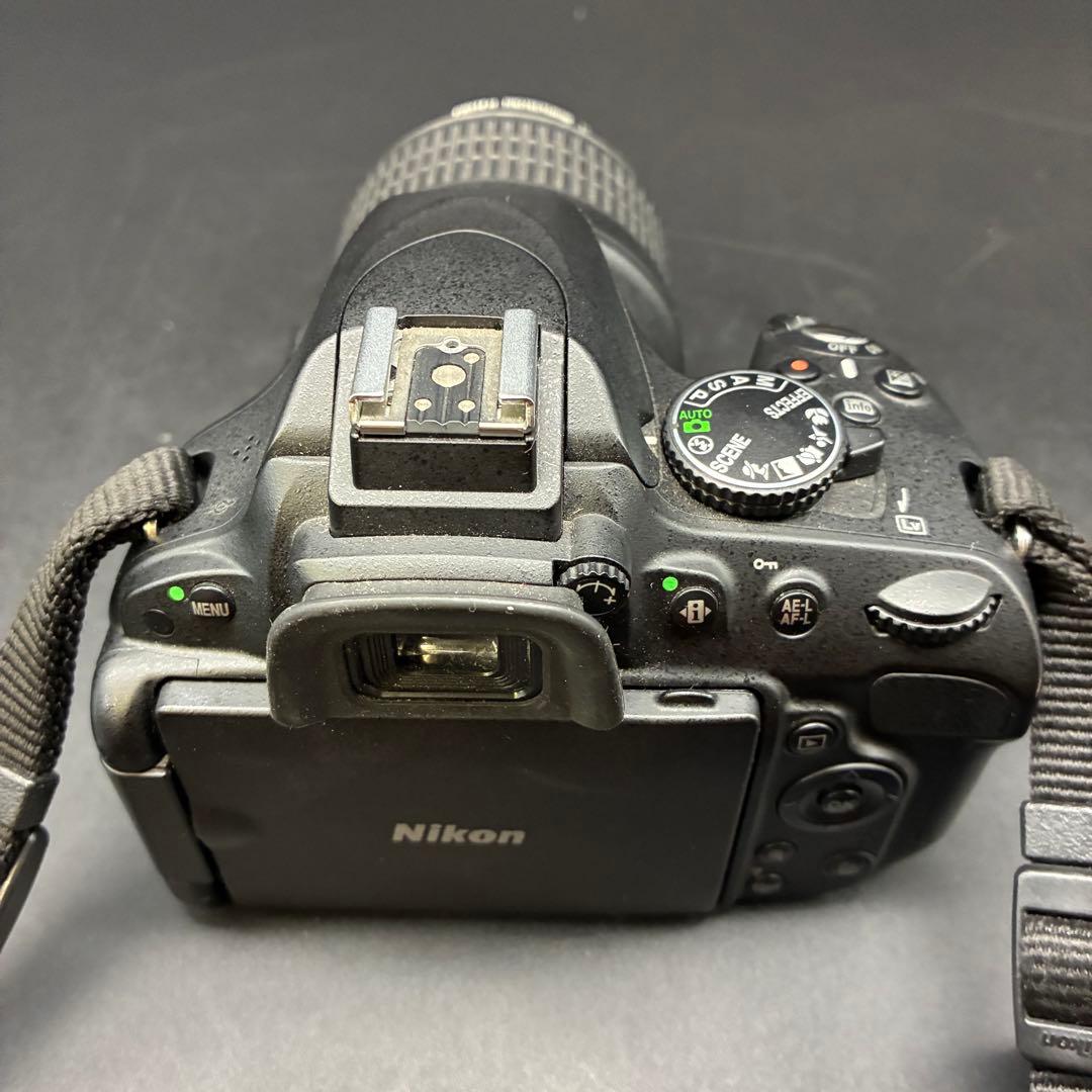 【動作OK】Nikon D5100 本体とレンズ　ショット数2449枚