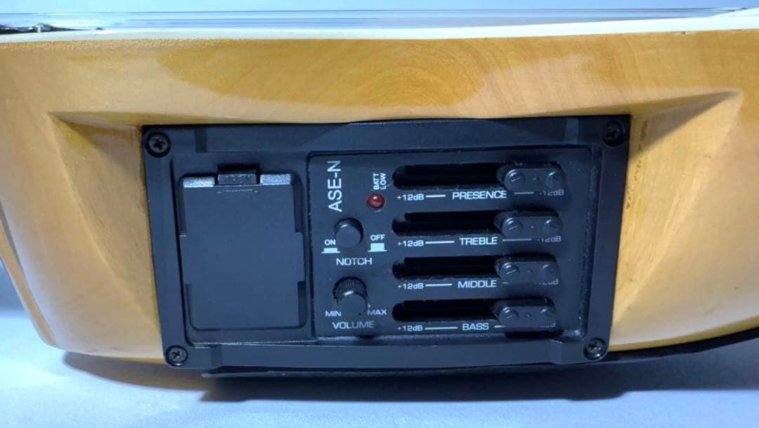 【希少】CHASKA エレキチャランゴ ボリビア製 イコライザー付き