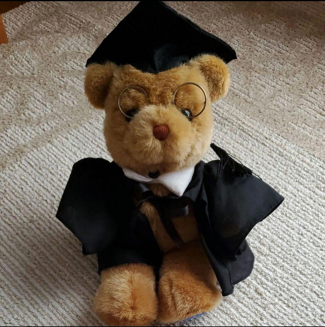 メルボルン大学　くまのぬいぐるみ