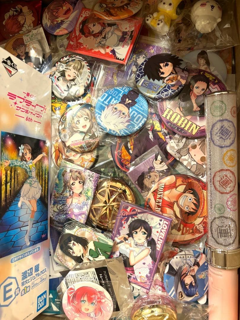 鬼滅の刃 　ラブライブ　呪術廻戦 アニメグッズ　まとめ売り 大量　500点以上