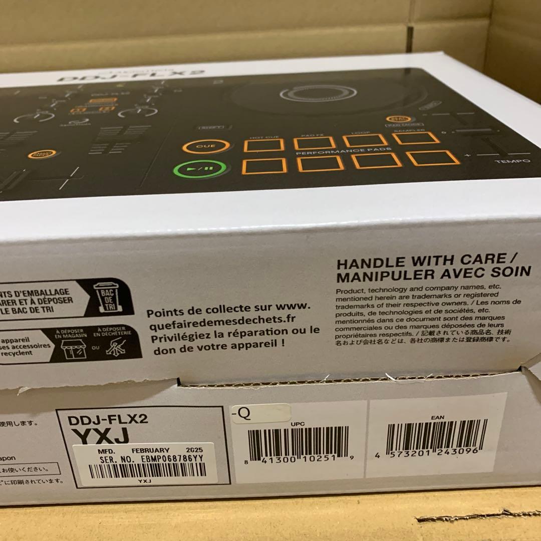 新品　AlphaThetaコンパクト DJコントローラー DDJ-FLX2