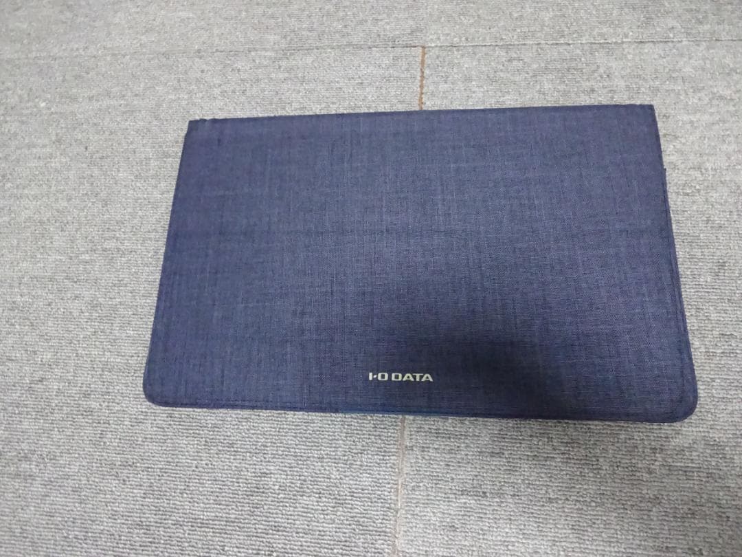 I-O DATA　モバイルディスプレイ　スタンド付き