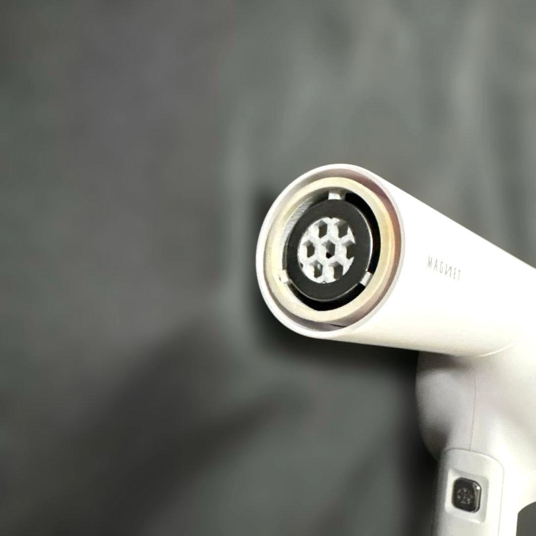 クレイツ　ホリスティックキュアーズ　マグネットヘアプロ　ドライヤーゼロ