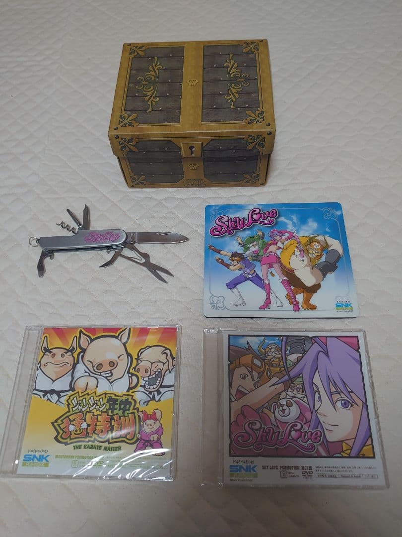 ＳＮＫパチスロスカイラブマルチツール＆プロモーションＤＶＤ＆マウスパッド他全５点