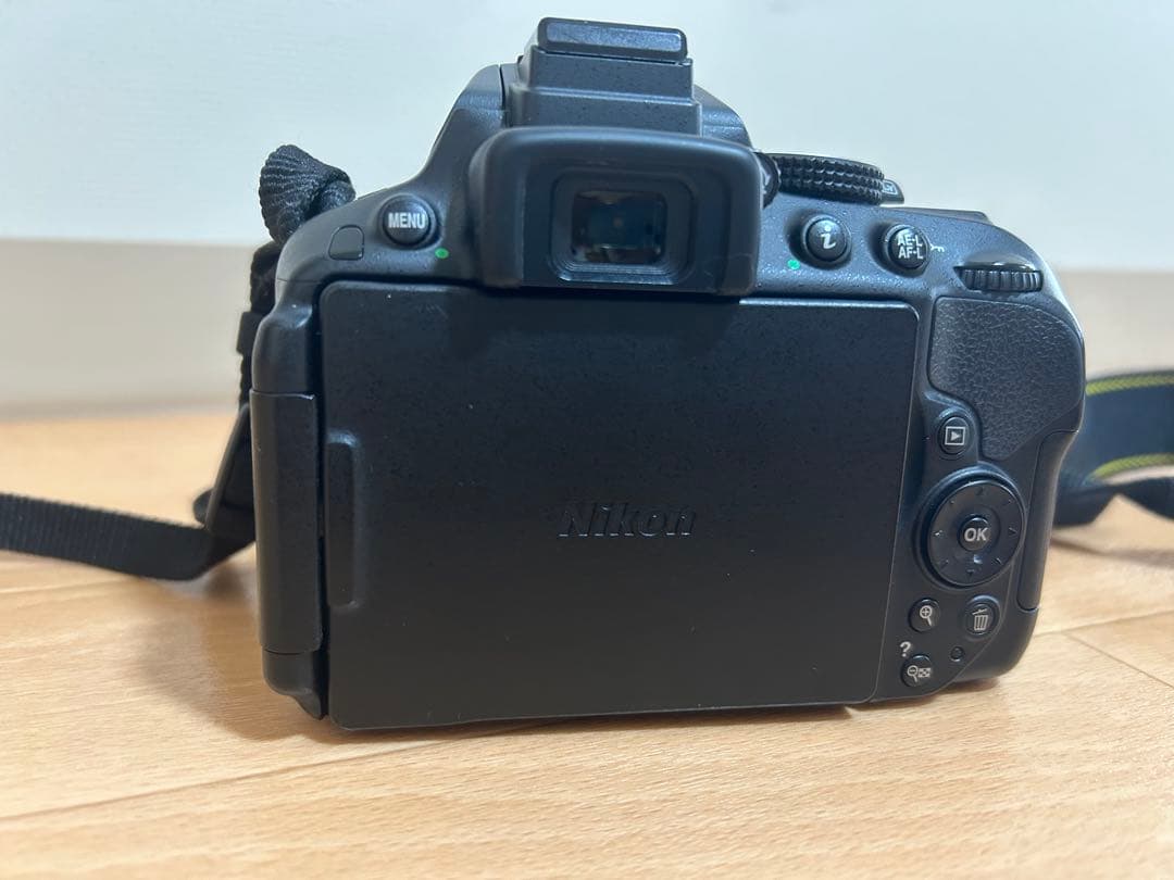 Nikon D5300 デジタル一眼レフカメラ　カメラバッグ付き　レンズセット