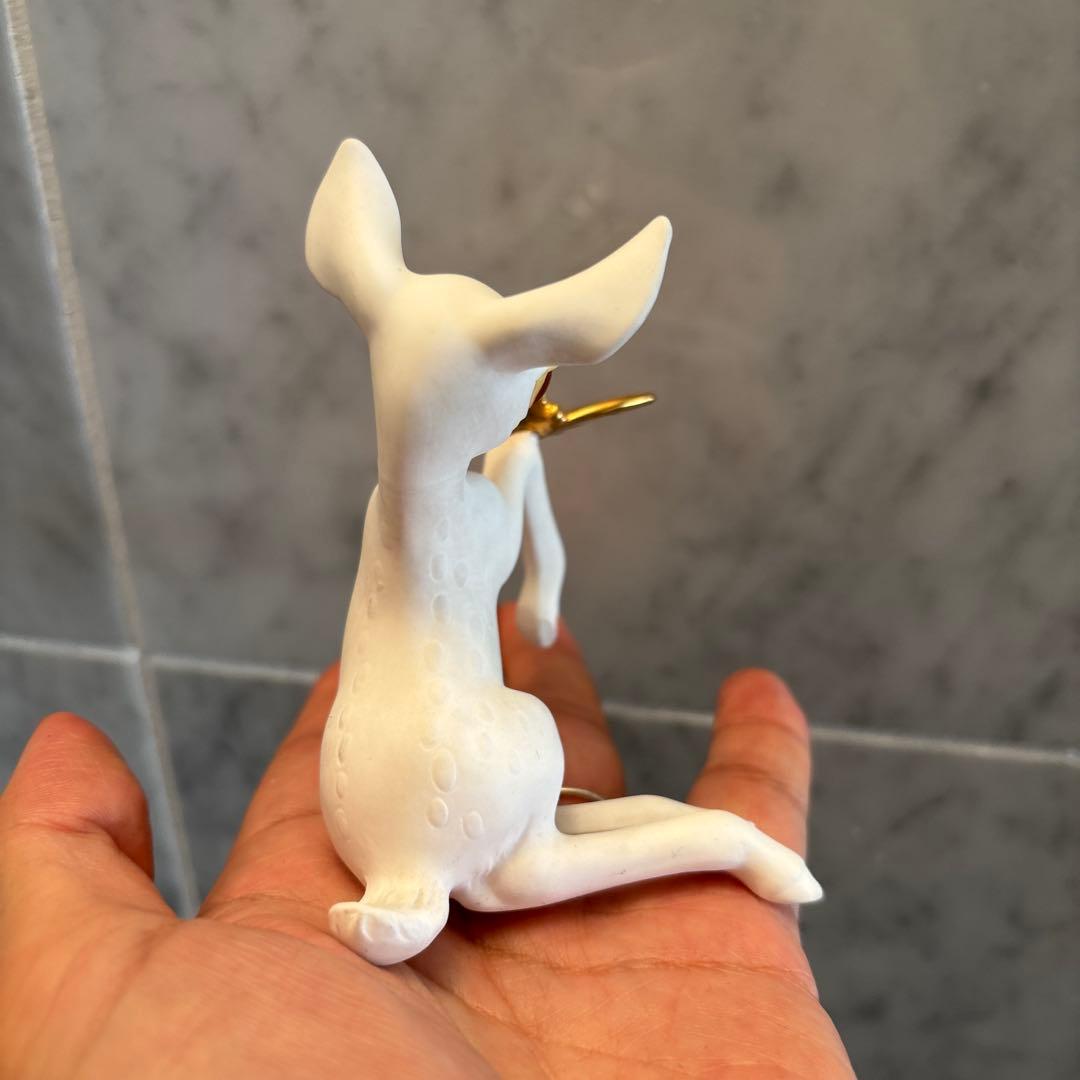 アメリカ70年代　生きているように美しい瞳と金彩の蝶々が素敵なバンビ陶器オブジェ