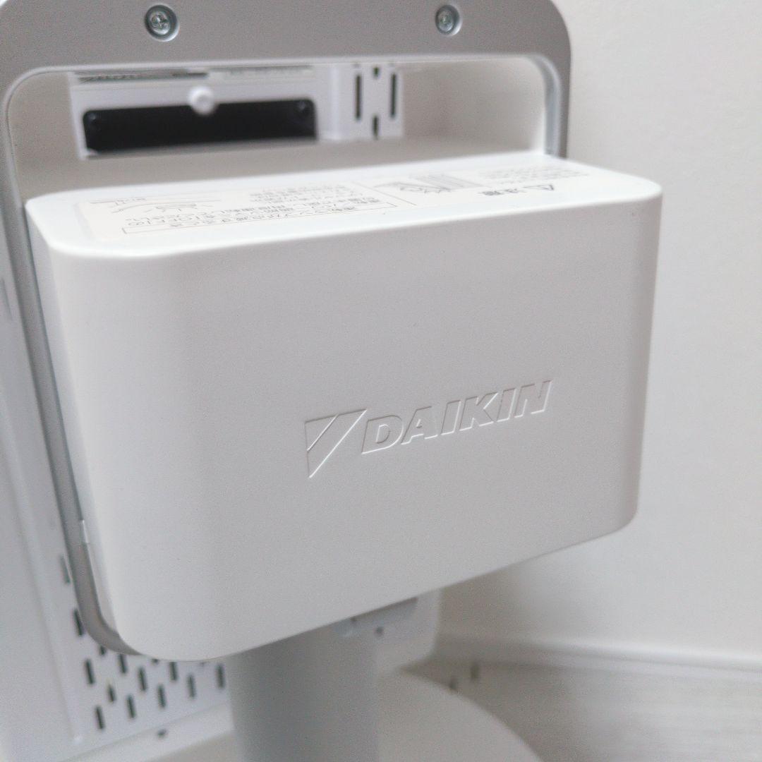 美品　ダイキン 遠赤外線暖房 セラムヒートERFT11ZS-W 2023年製