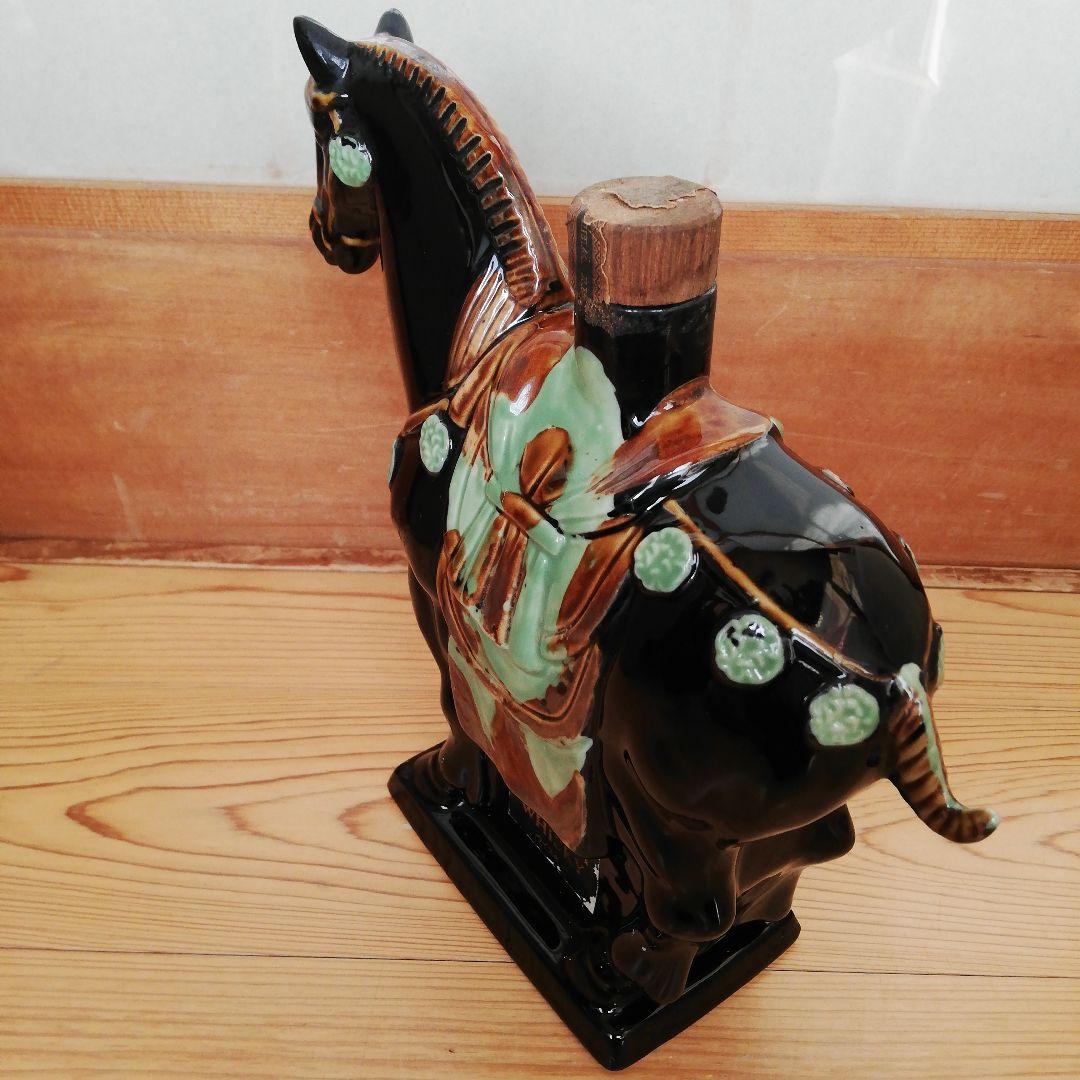 SUNTORY  サントリーローヤル 干支 午歳 陶器ボトル