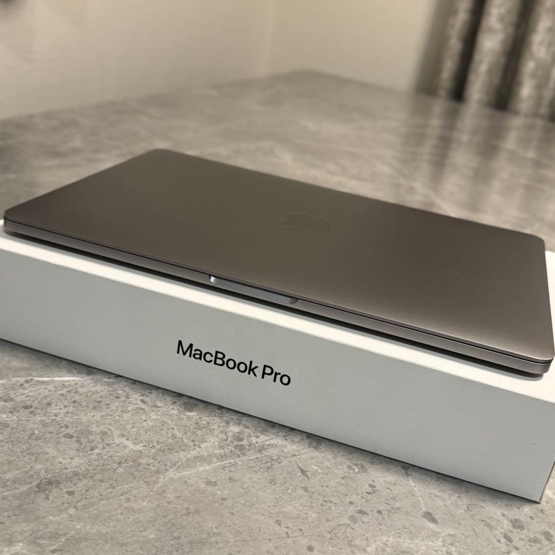 Apple 13インチ MacBookPro 本体 箱付き