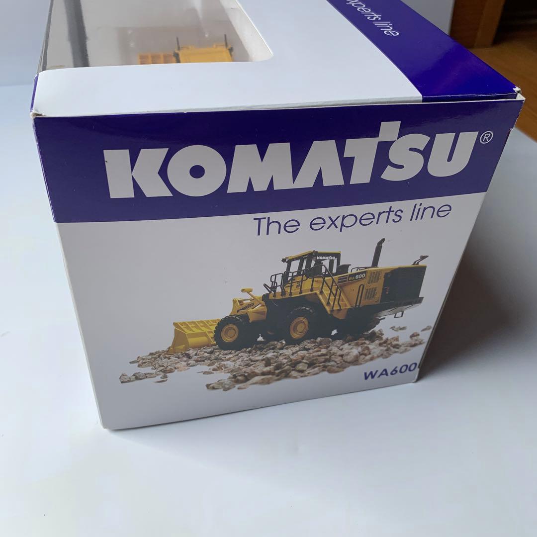 コマツ　WA600 ホイールローダー　1/50 未展示品