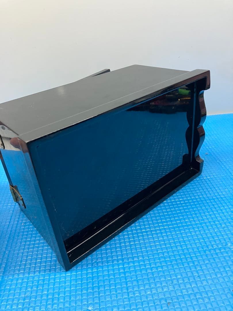 蝶と花模様　貝殻細工　螺鈿 螺鈿細工 漆器　宝石箱 ジュエリーボックス