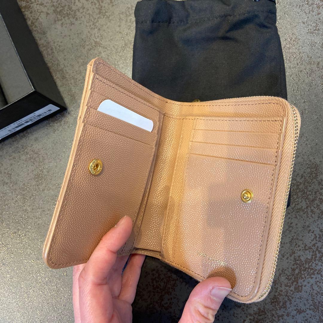 新品　サンローラン　2つ折り財布