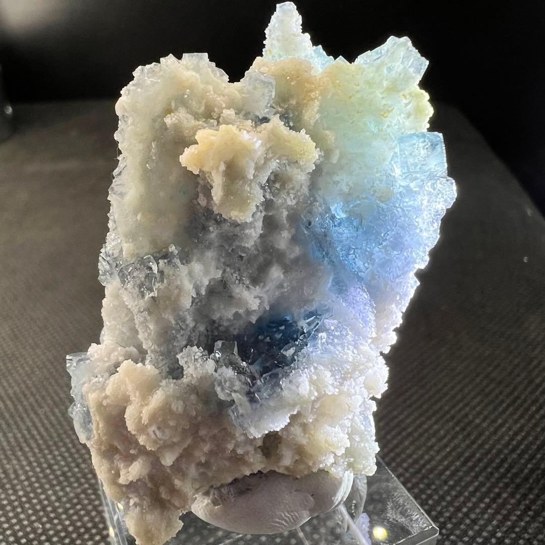 ヤオガンシャン産　「雪の城」「天使像」フローライト　シュガーフローライト