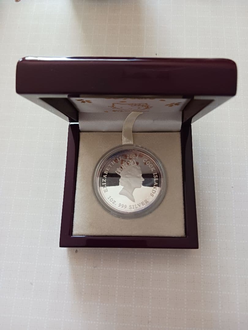 HELLO KITTY 30years 　1オンス銀貨