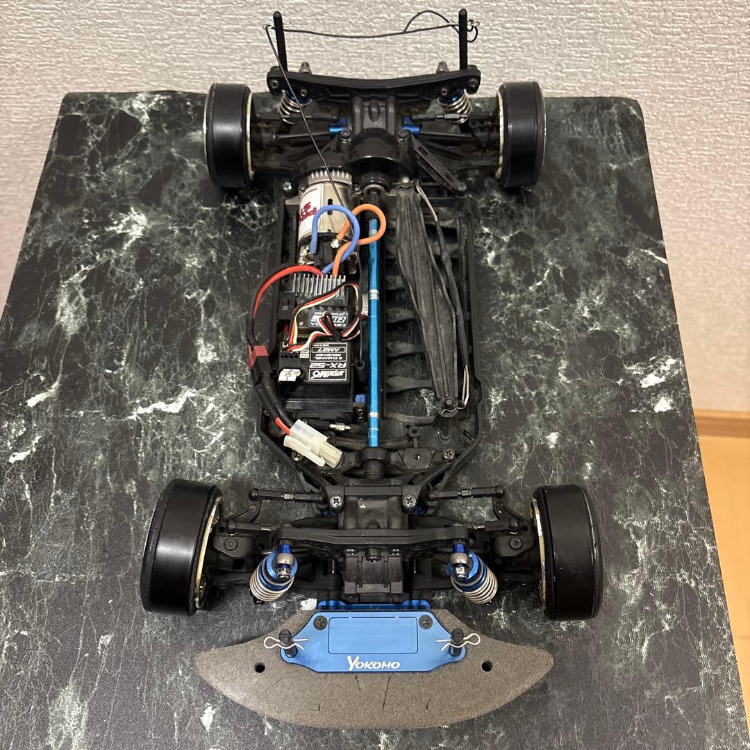 ヨコモ1/10ドリフトラジコン