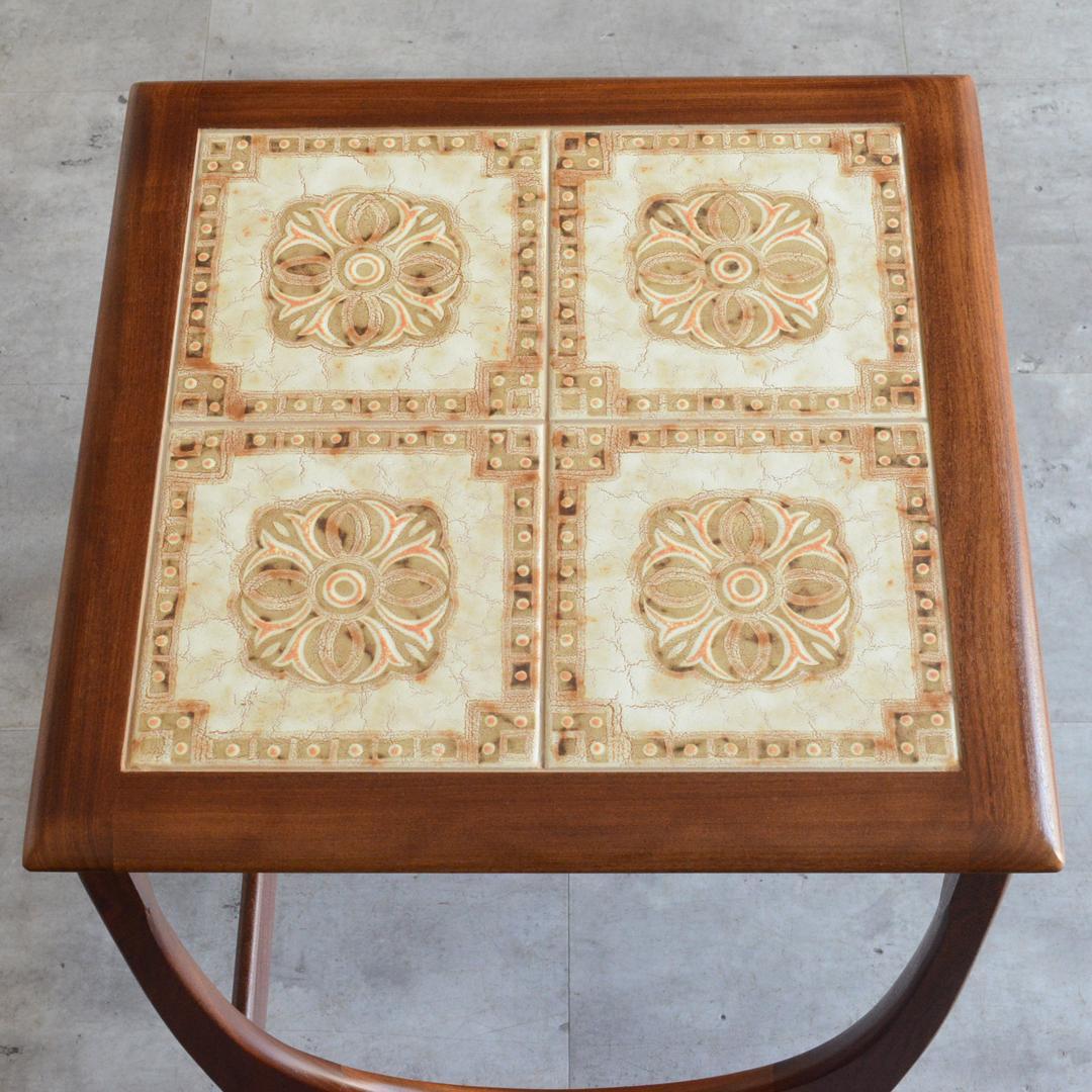 G-PLAN ヴィンテージ タイルトップ ネストテーブル チーク サイドテーブル