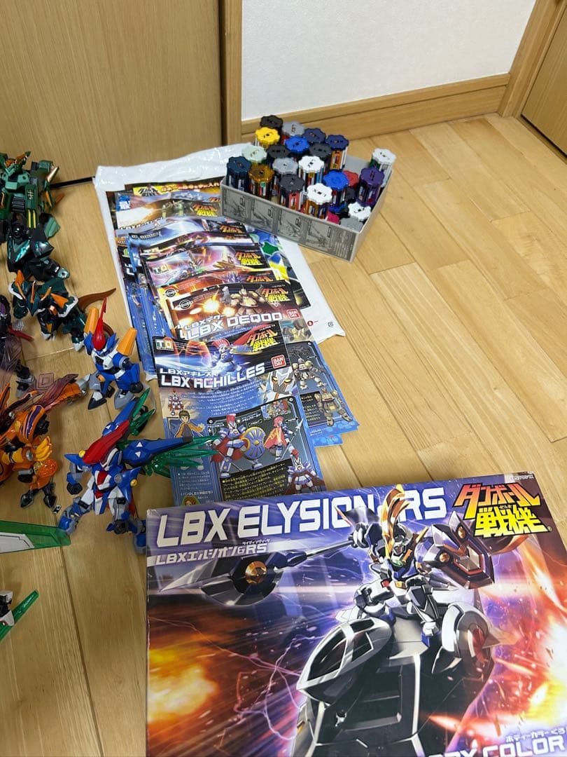ダンボール戦機　LBX 約50体まとめ売り　希望価格に値下げ可能！