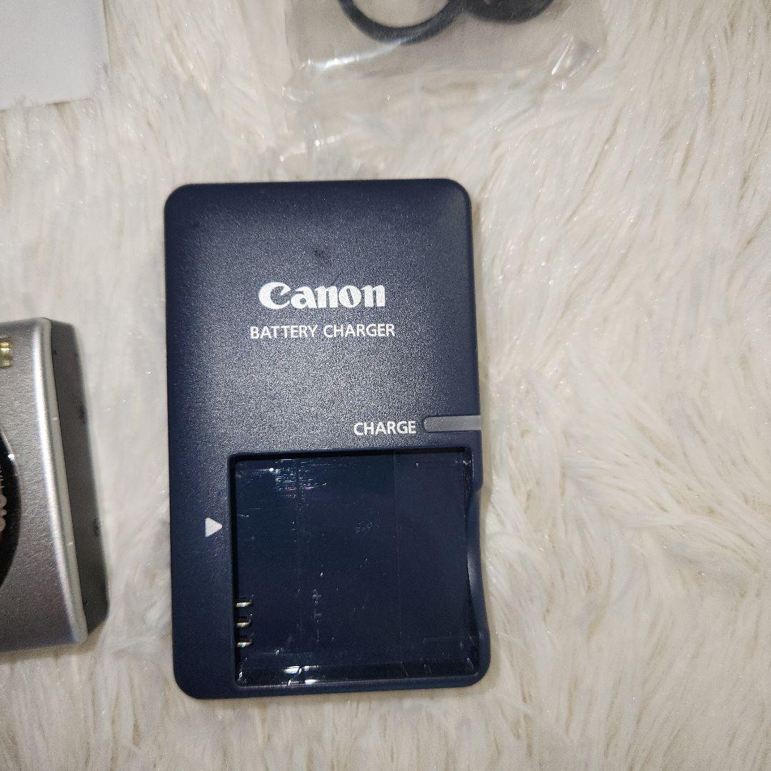 箱付きCanon IXY DIGITAL 20 IS シルバー デジカメ