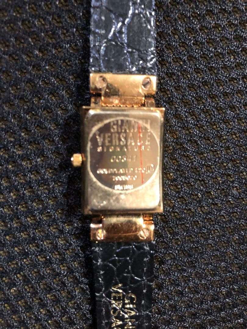 ジャンニヴェルサーチレディース腕時計　訳あり